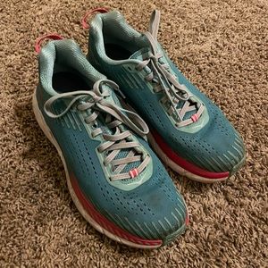 HOKA ONE ONE Women's Clifton 5 Running Shoe